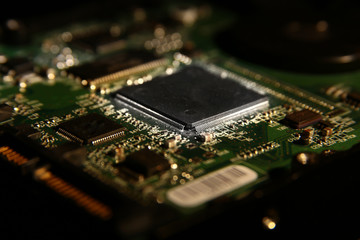 Cpu chipset on printed circuit board pcb with electronic components. close-up.