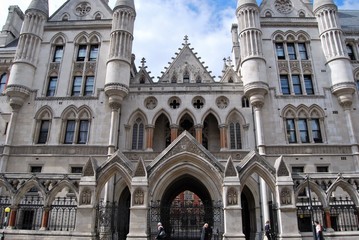 Fototapeta na wymiar Royal Courts of Justice, London, England