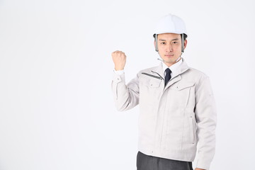 ガッツポーズする設計士