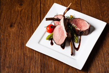 Baked lamb loin, served with asparagus.