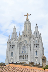 Naklejka premium Sacred Heart of Jesus Church on the Tibidabo hill in Barcelona, Spain on June 22, 2016.
