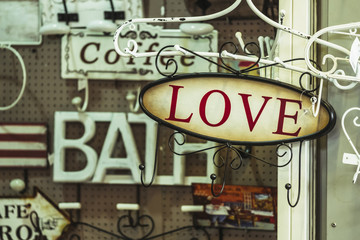 Plaque en m&eacute;tal d&eacute;corative Love