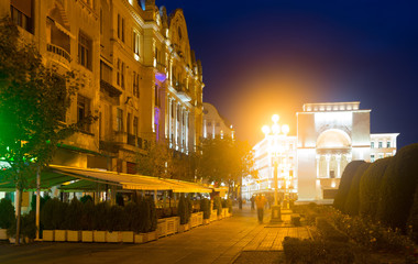Fototapeta na wymiar Twilight view of Victoriei Square with National Opera
