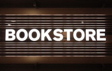 BOOKSTORE 照明看板