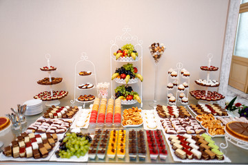 Delicious candy bar with fruits