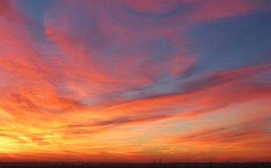 Obraz premium Piękny widok na zachód słońca
