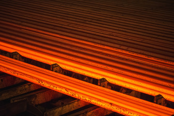 Hot square steel bloom on the roll-table