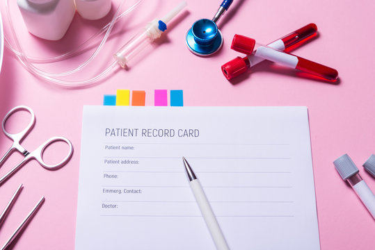 Patient Dictor card on the desk