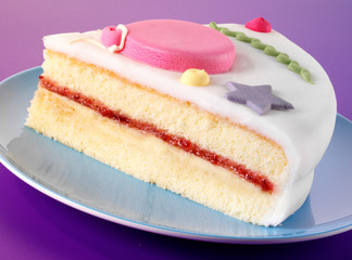 SLICE OF PARTY CAKE