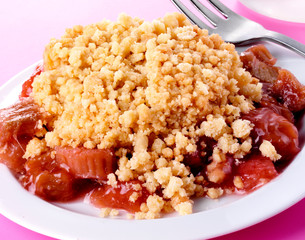 RHUBARB CRUMBLE