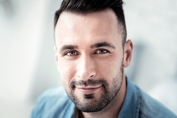 Obraz premium Relaxed male person working as model