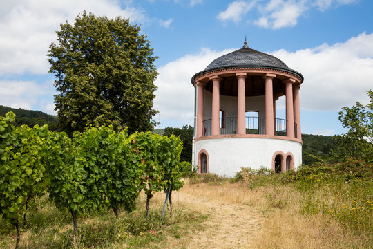 Germany, Rhineland-Palatinate, Neustadt an der Weinstrasse, Deidesheimer Temple