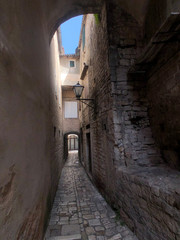 Fototapeta na wymiar Alley in the old town