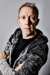 Mann , bestager, Strickhoodie, Portrait