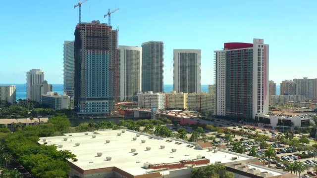 Luxury condominiums and resorts Hallandale Beach Florida Intracoastal