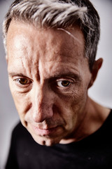 Maann, grauhaarig, bestager, Portrait