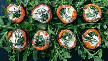 Salmon and creamcheese rolls