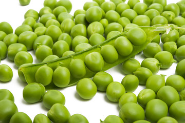 green peas isolated