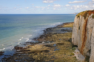 Le scogliere e le spiagge di Etretat - Normandia, Francia