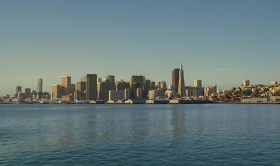 Naklejka premium San Francisco vom Meer aus