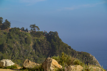 Grüner Küstenstreifen