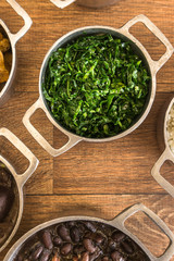 Dishes that are part of the traditional feijoada, typical Brazilian food