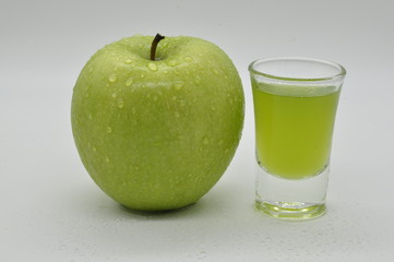      Green apple