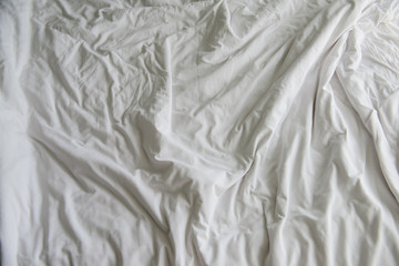 White bed sheet Through the use.