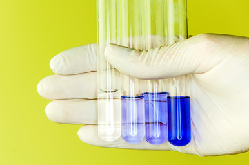 ninhydrin and glycine reaction