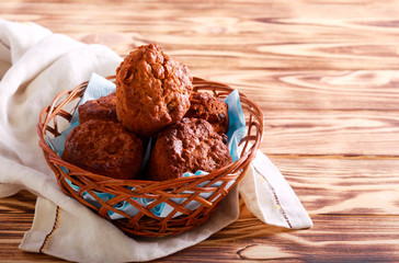 Empire state muffins - carrot, apple and nut muffins