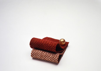 Deux échantillons de tissu