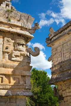 Mexico, Yucatán - February 15, 2018: Mexico, Chichen Itza. Detail Of Decorative Band Of Temple. Ruins Of The Private Yard, Possibly Belonged To The Royal Family