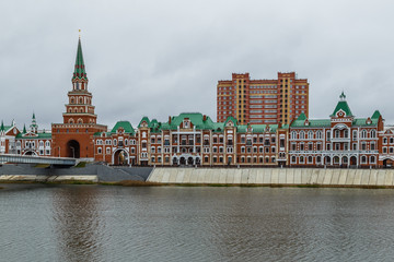 Obraz premium View from the embankment in the city of Yoshkar-Ola