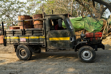 Myanmar-LKW