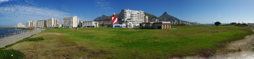 Fototapeta premium Mouille Point with Lion's Head and Table Mountain, Cape Town, South Africa