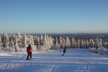 skiing in mountains