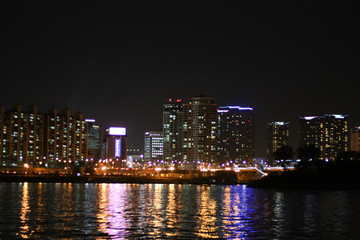 Obraz na płótnie Canvas seoul skyline at night