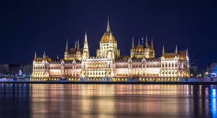 Fototapeta na wymiar Hungarian Parliament Building at night, Budapest, Hungary