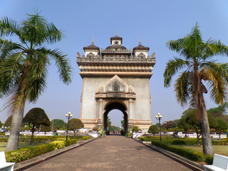 Fototapeta na wymiar Patuxai or the Gate of Triumph, War Monument in the Citycentre of Vientiane, Laos 