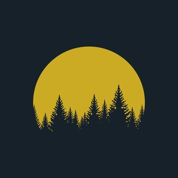 Лес на фоне луны