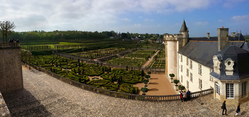 Fototapeta na wymiar Villandry, Loire Valley - Panorama View of the chateau and gardens of Chateau Villandry, France