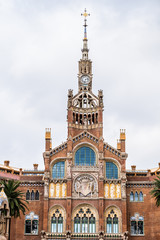 Obraz premium Clocher hôpital Sant Pau Barcelone