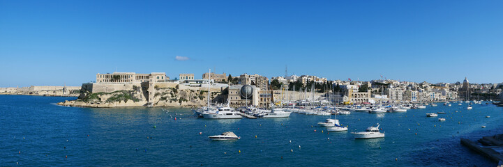 Fototapeta na wymiar Panorama of Valletta Skyline, Malta