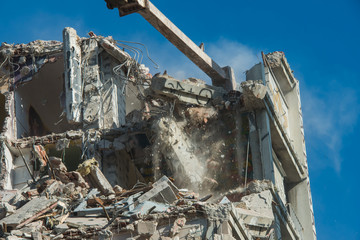 Fototapeta premium Building demolition in Paris 13