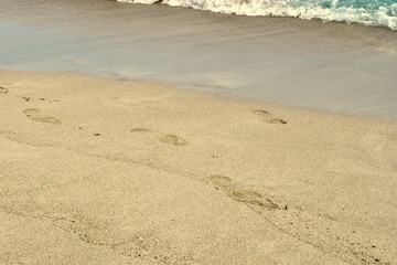 foot prints at beach