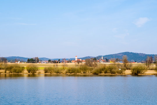 Lake Silbersee in Treffelstein and Tiefenbach