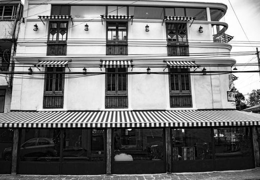 Foto blanco y negro casa