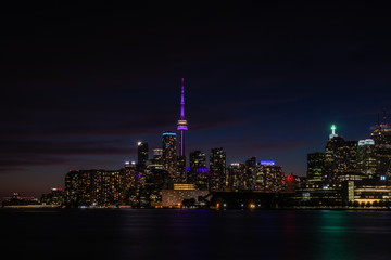 Obraz premium Colorful lights of the Toronto night