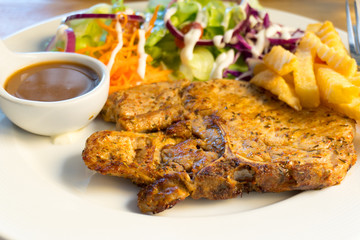 Grill Pork Chops with Vegetables