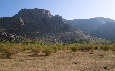 Dawn in the mountains. View of South Demerdzhi (right).